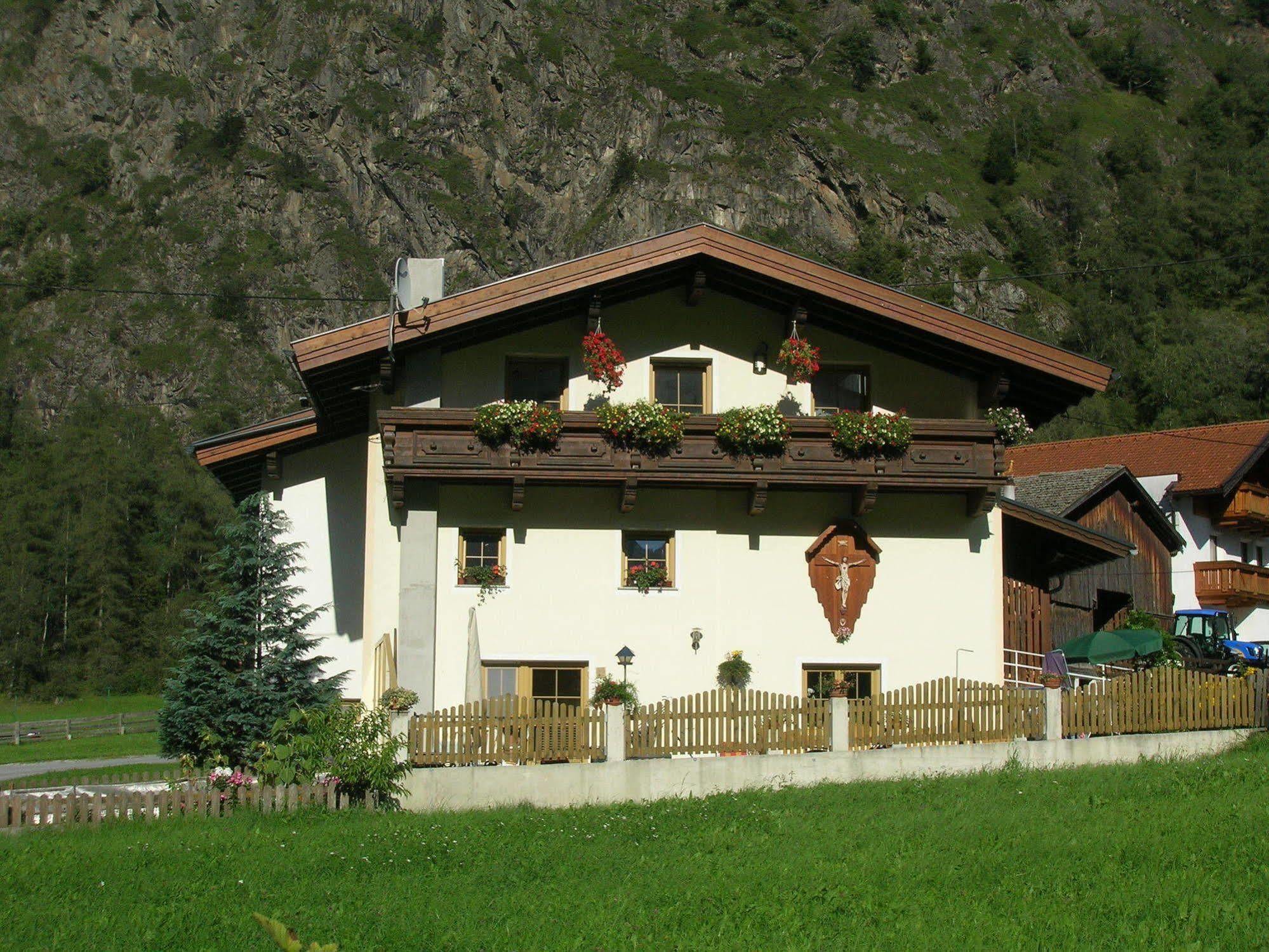 Ferienhaus Gerold Griesser Umhausen Exterior photo